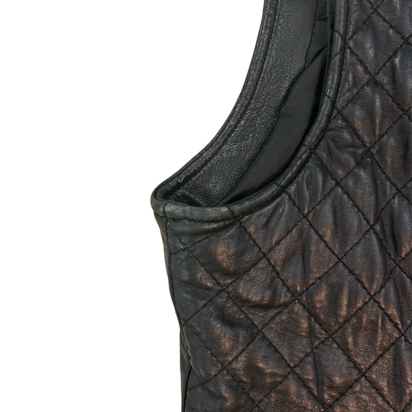 *SOLD* Valerie Steven’s lamb skin leather vest - Picture 5 of 8